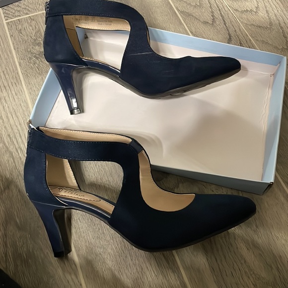 Navy Blue Heels - Picture 2 of 4